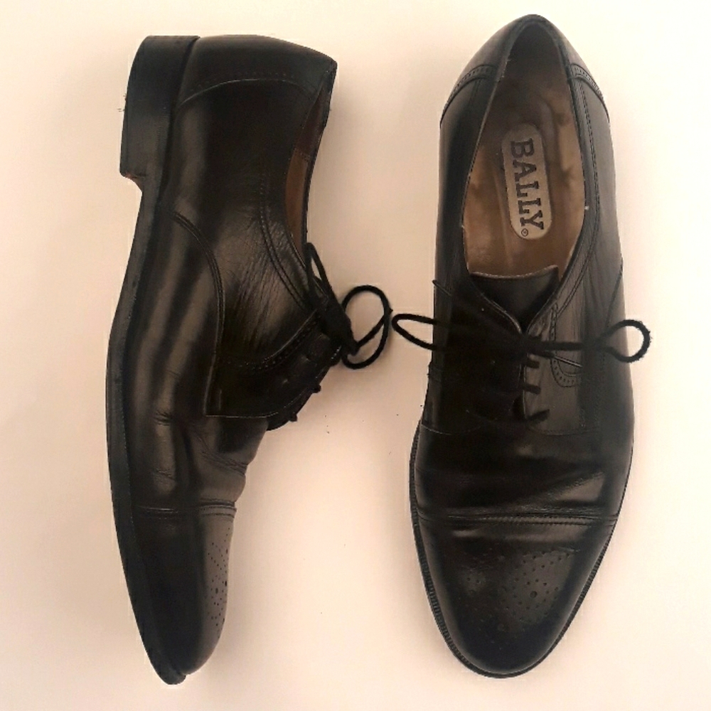 BALLY Black Leather Lace Up Size 11.5 D Cap Toe Mens Oxfords Dress Shoes